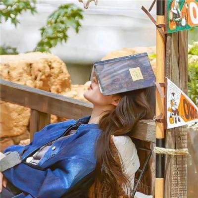 老艺术家孙女又出大瓜：走后门进组，被批炫富，长达一周